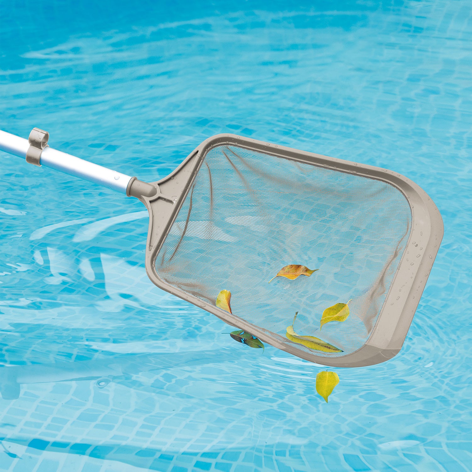 Funsicle Deluxe Maintenance Kit close up skimmer net