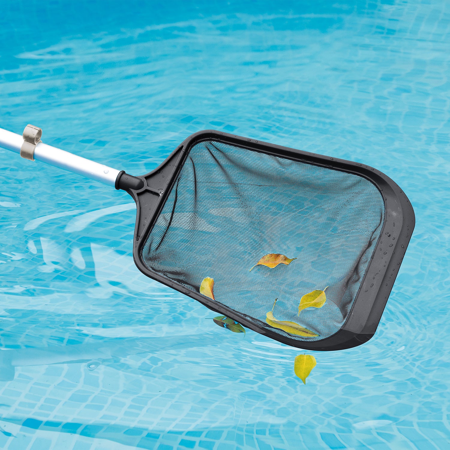 Funsicle Deluxe Maintenance Kit close up skimmer net