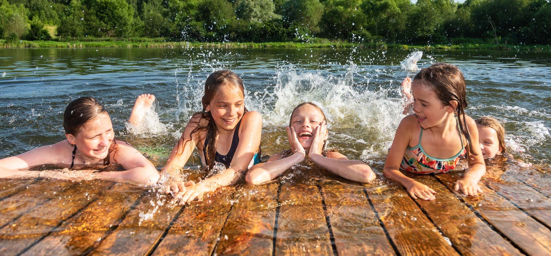5 People You’ll Always Meet on a Lake Trip